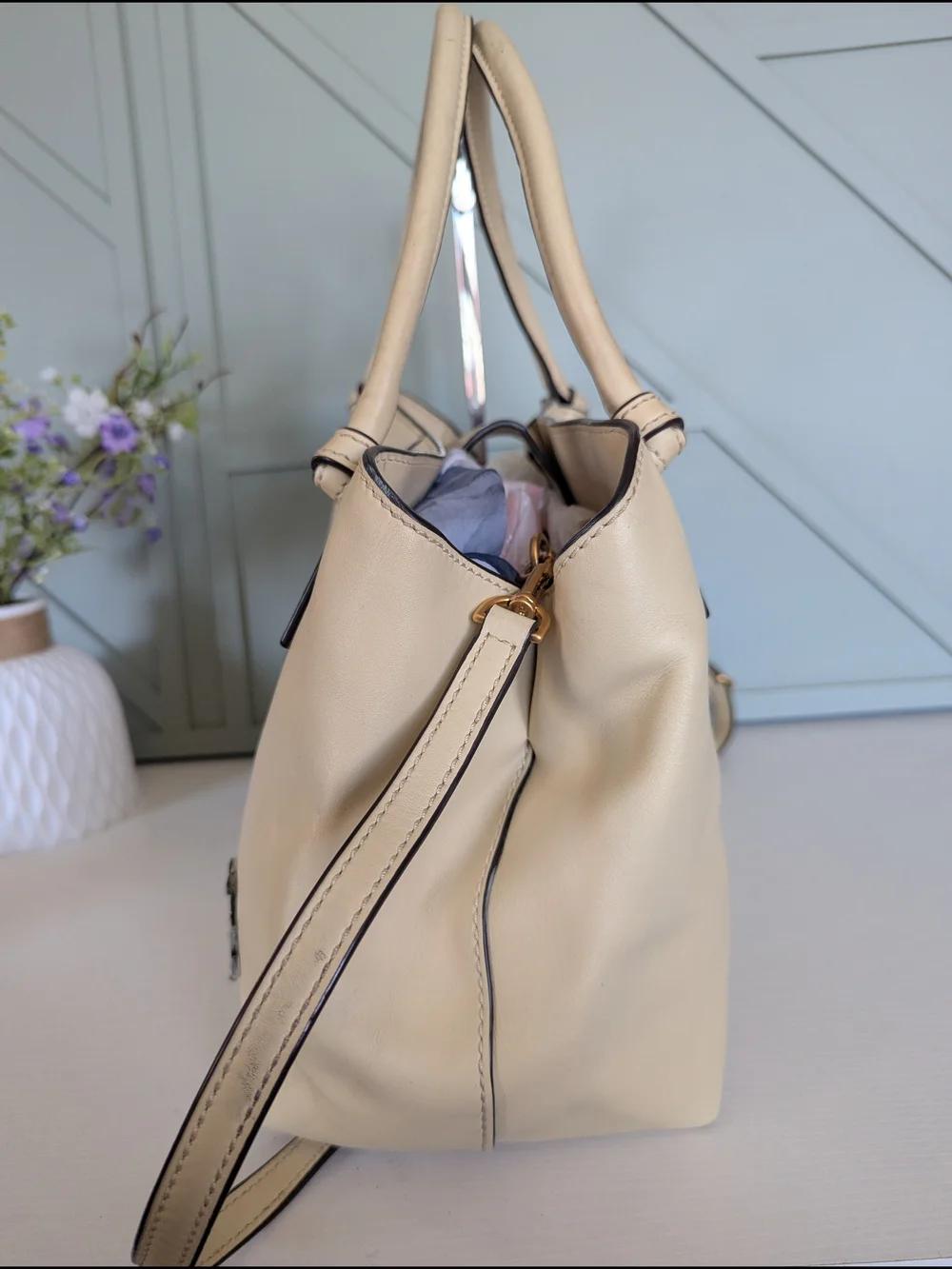 Tory Burch Cream Leather Shoulder Bag